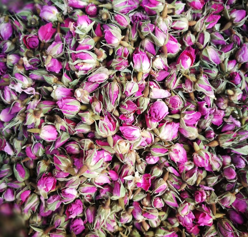 Muhammadi Dried rose buds to make tea for calmness